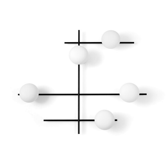 Applique ou plafonnier Mikado - Applique ou plafonnier 5 lumières à bras rotatif en métal thermolaqué noir et verre soufflé blanc laiteux 5 lumières. Applique ou plafonnier avec cadre en métal enduit de poudre noire soft touch. Diffuseur en verre soufflé blanc laiteux, diamètre 14 cm. La rotation du bras secondaire permet de choisir la position préférée.