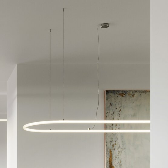 Sospensione Linea  Murano glass Sospensione a Led curva a 180 gradi in silicone bianco opalino con struttura in acciaio