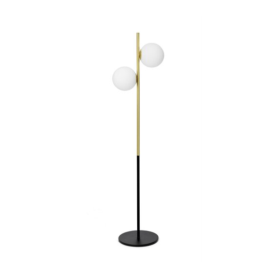 Lampadaire Jugen - Lampadaire à 2 lumières en verre soufflé blanc laiteux avec structure noire et laiton Lampadaire à deux lumières en verre soufflé blanc laiteux, mesurant 20 cm de diamètre. Corps finition laiton peint et brossé noir. Équipé d'un gradateur à pédale.